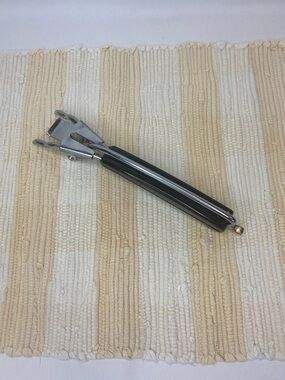 VTG GUARDIAN SERVICE DETACHABLE BAKELITE POT PAN REMOVABLE CLAMP HANDLE 9.5"